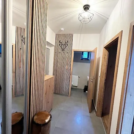 U Jelena - Rodinny U Lesa S Garazi Apartment *